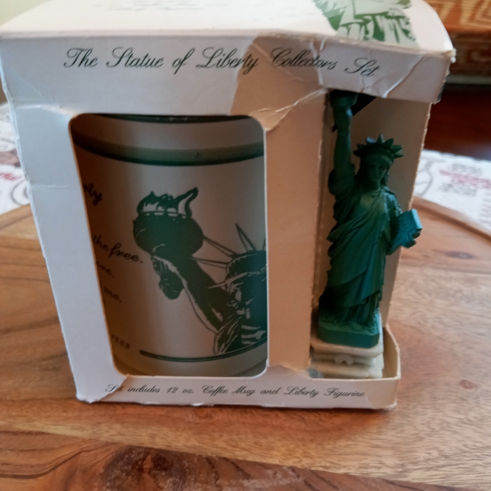 Souvenir Statue of Liberty Coffee Mug